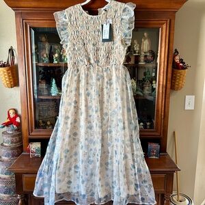 En Saison Blue and Cream Ruched Dress